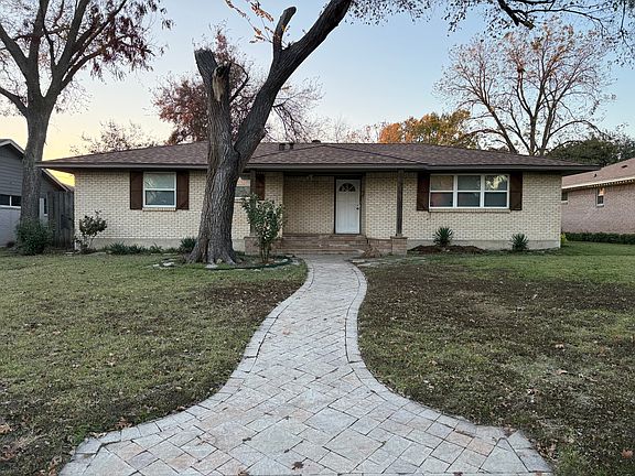 2nd image of 103 N Lois Ln