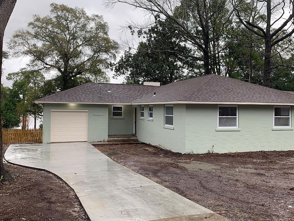 264 Edge Ave, Valparaiso, FL 32580 | Zillow