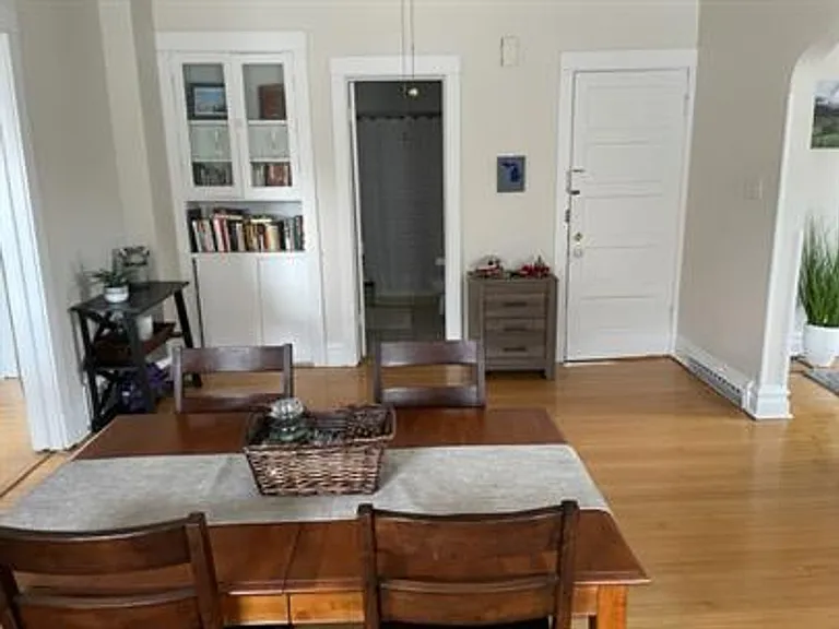 521 Beloit Avenue — Photo 5