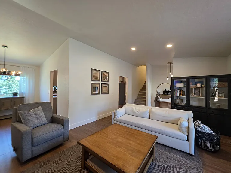 265 Joshua Rd — Photo 7