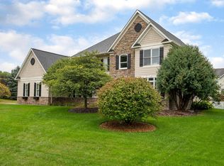 10459 Raleigh Rd, Woodbury, MN 55129