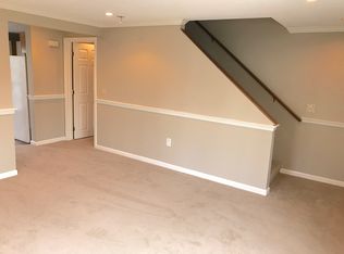 30 Valley West Way, Manchester, NH 03102