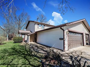 919 Westwood Rd, Maryville, IL 62062