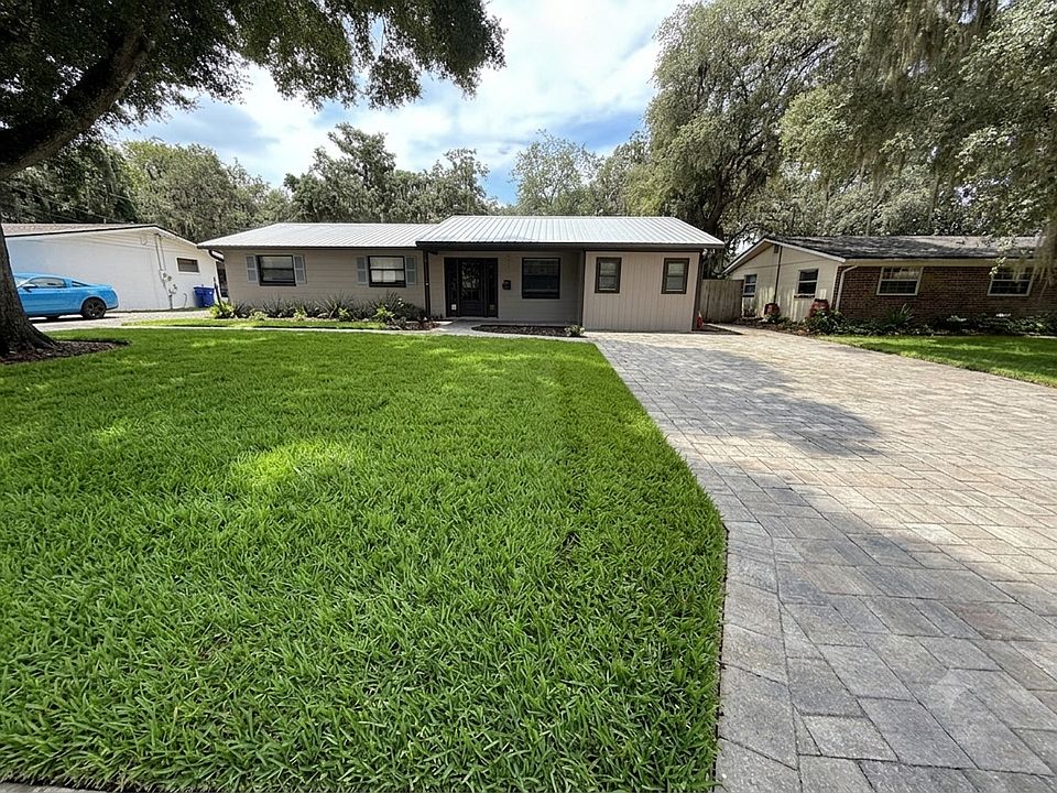 1st image of 9 Marilyn Ave