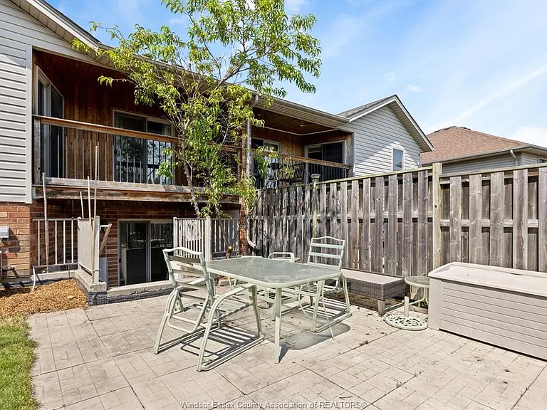 2315 Kevin St — Photo 30