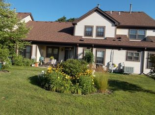 726 Sutton Cir, Wheeling, IL 60090