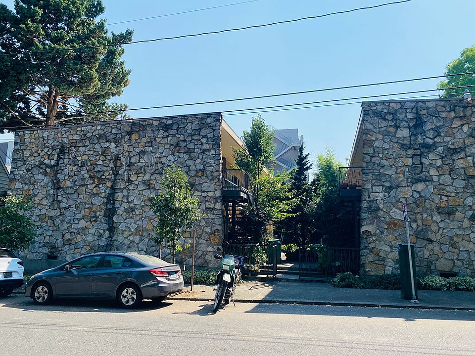 1st image of 2356-2364 NW Overton St #2W