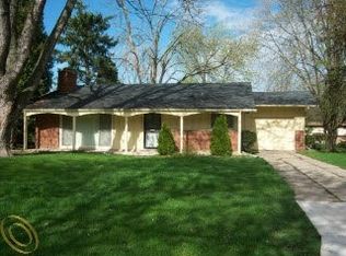 29606 Westbrook Pkwy, Southfield, MI 48076
