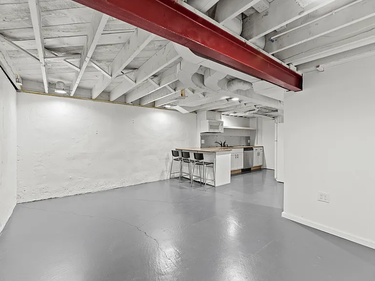 5706 Beverly Ave — Photo 13