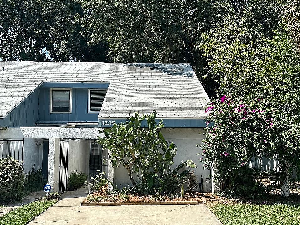 1st image of 1239 Bayshore Dr N