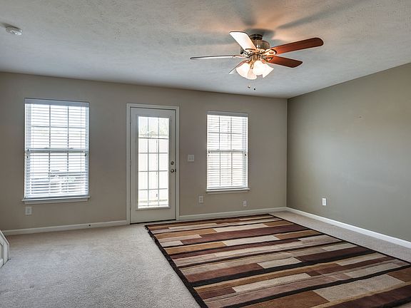 3rd image of 3002 Burnt Pine Dr