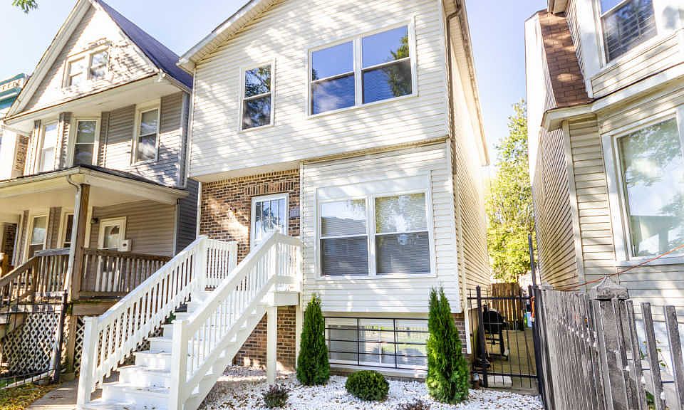 1st image of 714 N Lockwood Ave