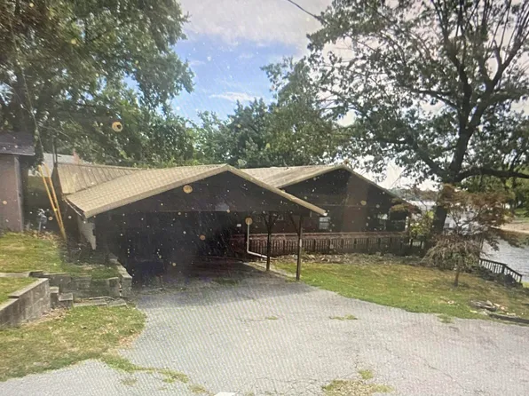 1705 Pathways Rd, Grove, OK 74344