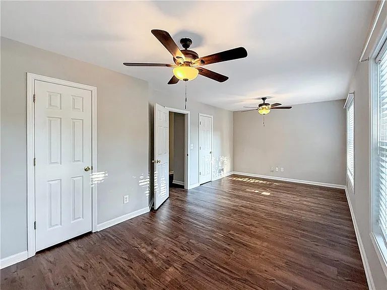 5885 Sarah Orr Ln — Photo 17