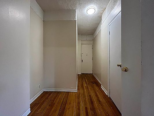 4th image of 2111 Beekman Pl #6A