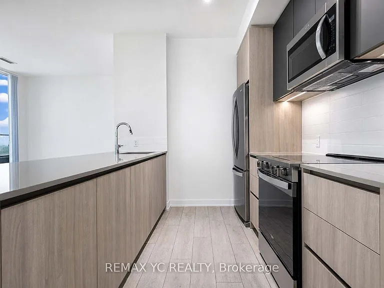 5858 Yonge St #1022 — Photo 10