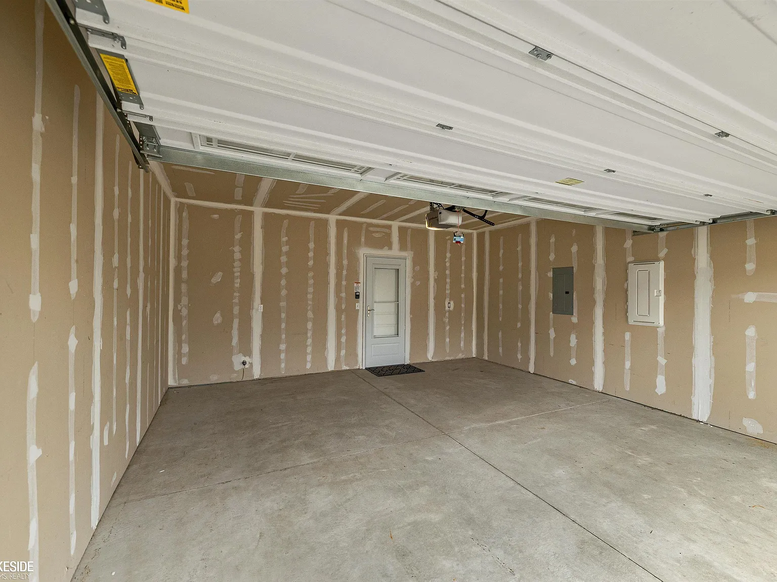 3 bed, 2.5 bath, 1777 sqft, $2,995 — Photo 4