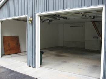3rd image of 7026 Wellford Ln