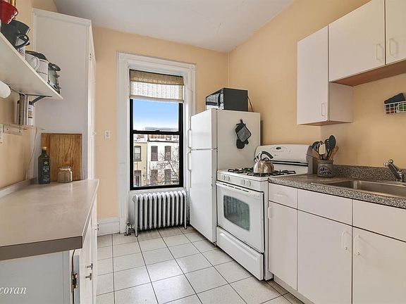 5th image of 469 13th St #2