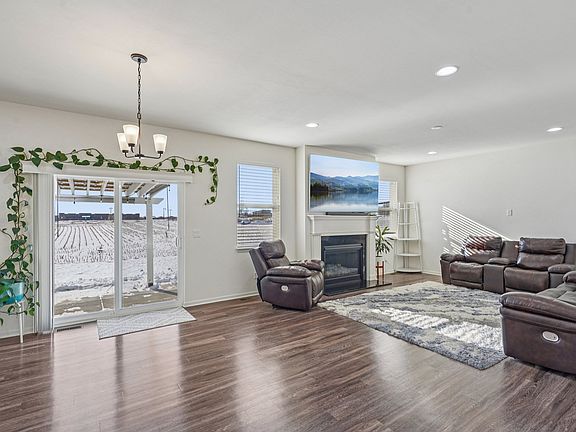 5th image of 2517 Dogwood Ln