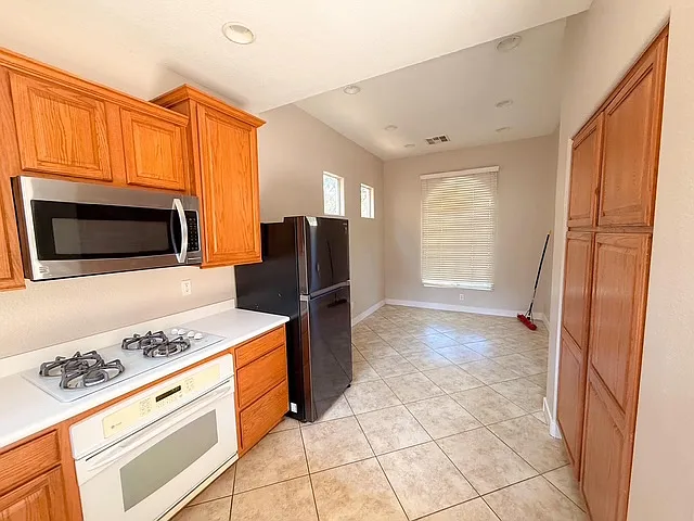 Kitchen and nook