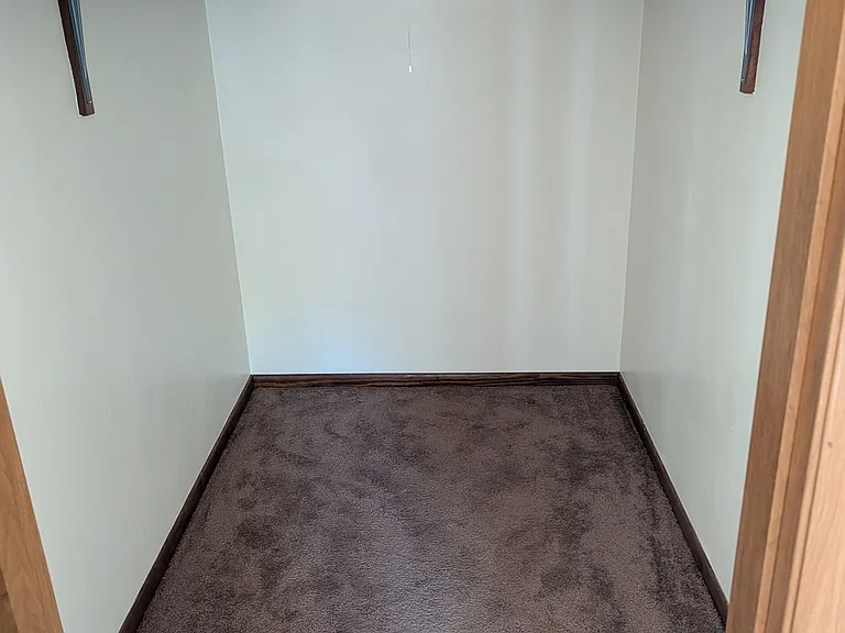 470 Ormond Ave #6 — Photo 6