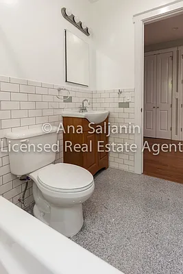 Rented by Citi Zone Realty | media 22