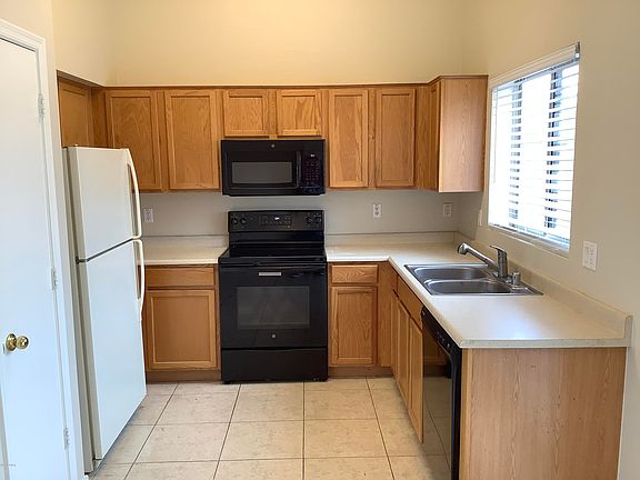 3rd image of 6796 E Haven Ave