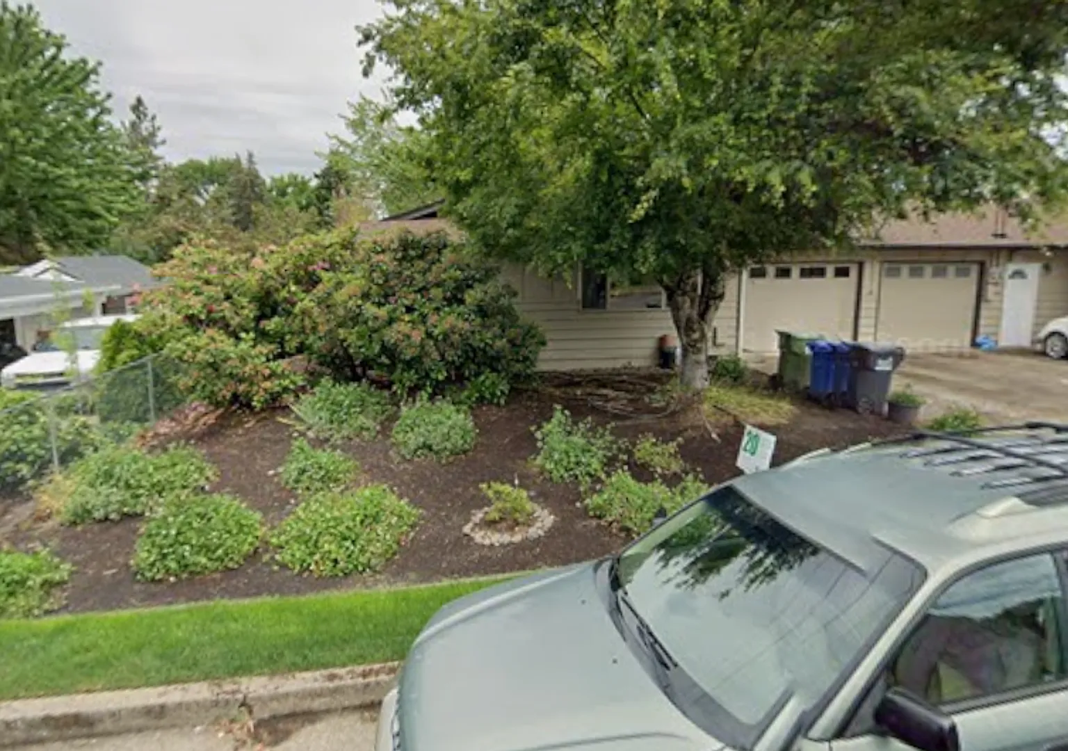 Clinton Dr — Photo 2