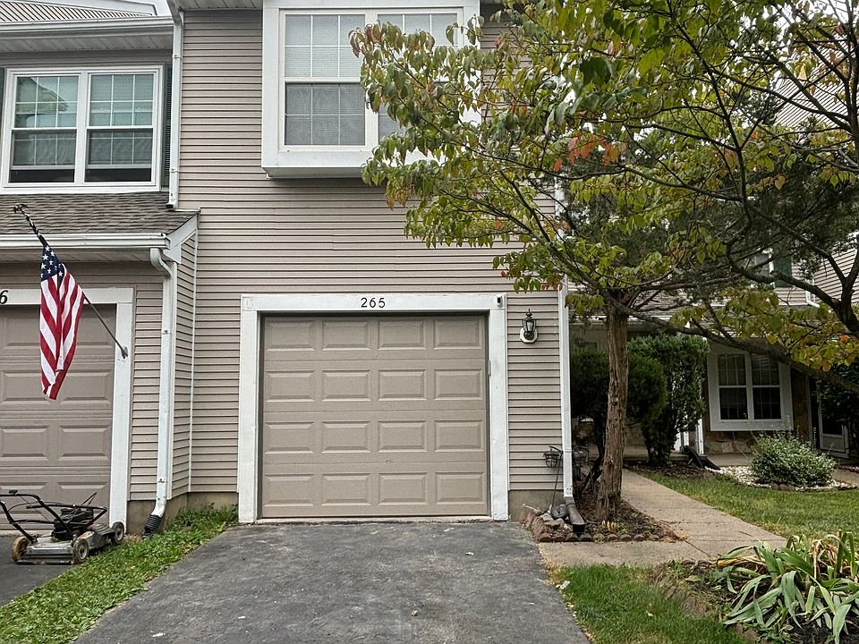 1st image of 265 Sequoia Dr