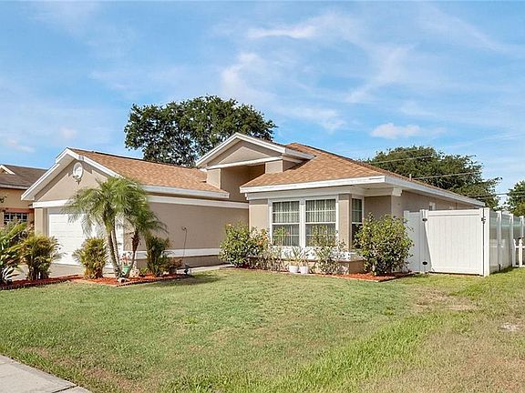 2nd image of 213 Hidden Springs Cir