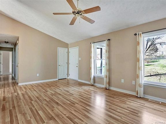 5th image of 9042 Fayemont Dr