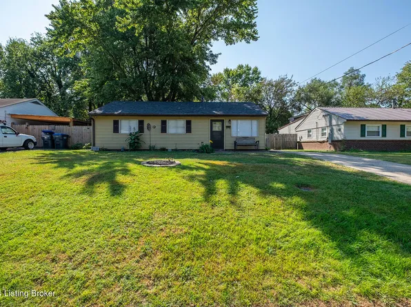 4810 Andalusia Ln, Louisville, KY 40272