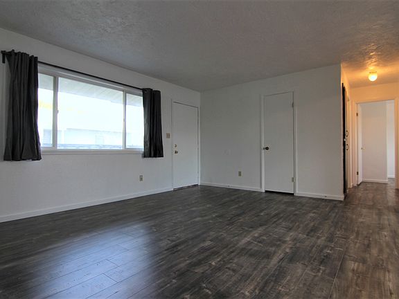4th image of 1296 Blaine Ave APT 3