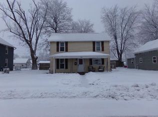 1907 Wallace St, Muscatine, IA 52761