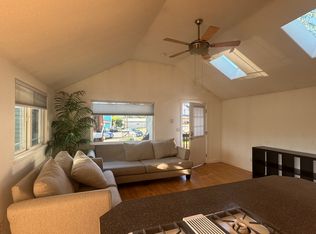 509 4th St #201, Anacortes, WA 98221