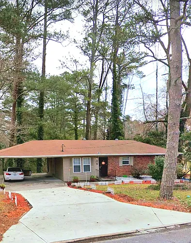 1734 Fairburn Rd SW Photo 1