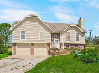 15412 NE 181st St, Holt, MO 64048