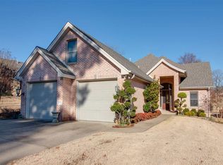 3720 Pebble Beach Dr, Jonesboro, AR 72404