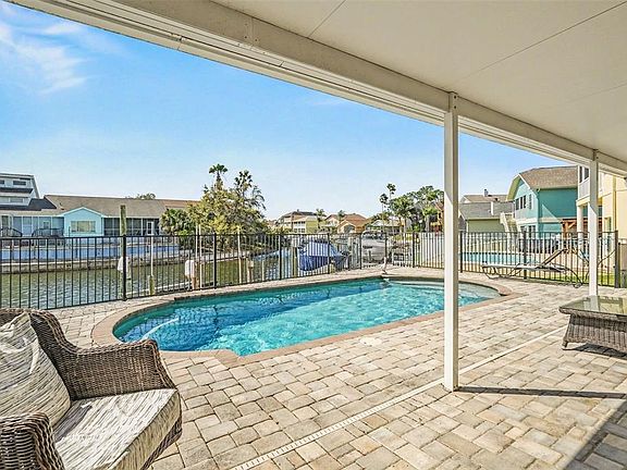 2nd image of 6340 Spoonbill Dr