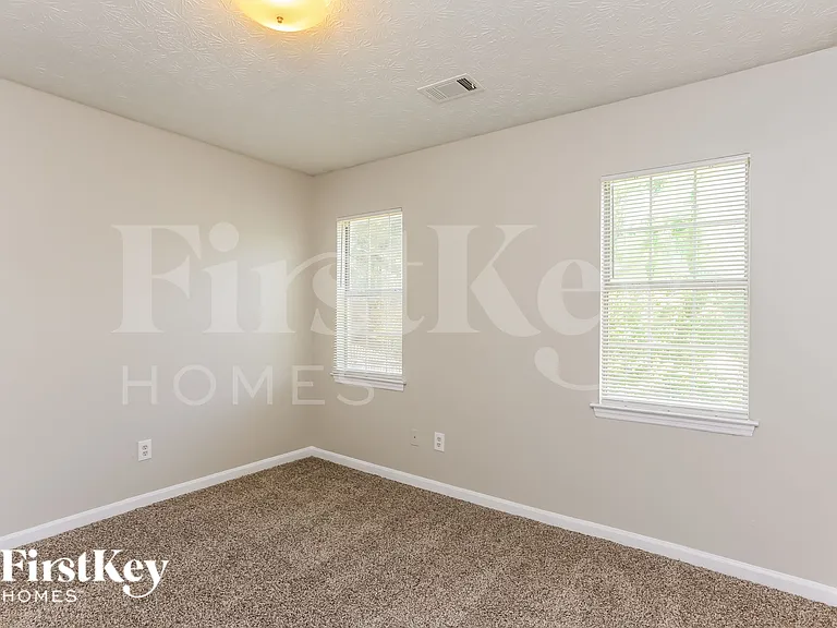1717 Bertram Ln SW — Photo 14