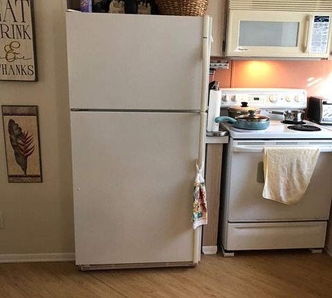 Refrigerator/Stove