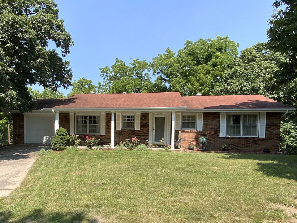 1st image of 1924 Doris Dr