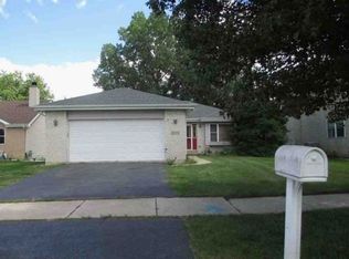 3025 Sandy Ridge Dr, Steger, IL 60475