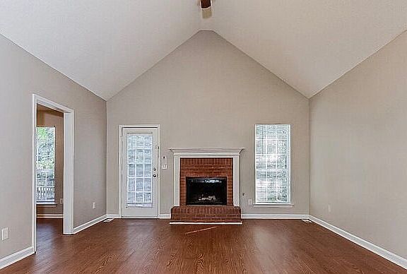 2nd image of 135 Brookhaven Ln