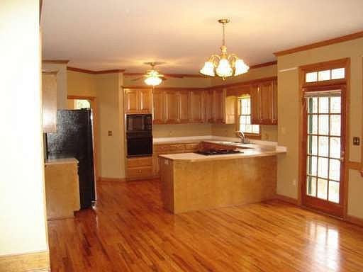4th image of 1407 Coventry Ct