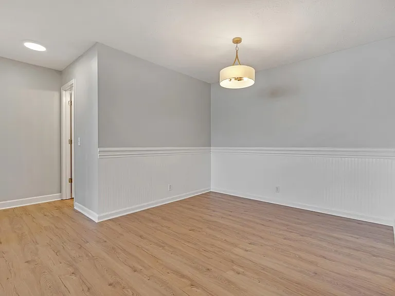 151 N Timber Dr — Photo 13
