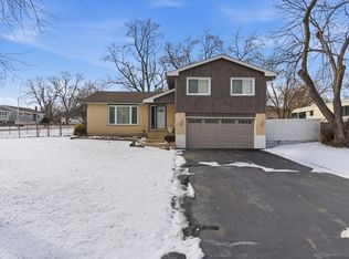 4N212 8th Ave, Addison, IL 60101