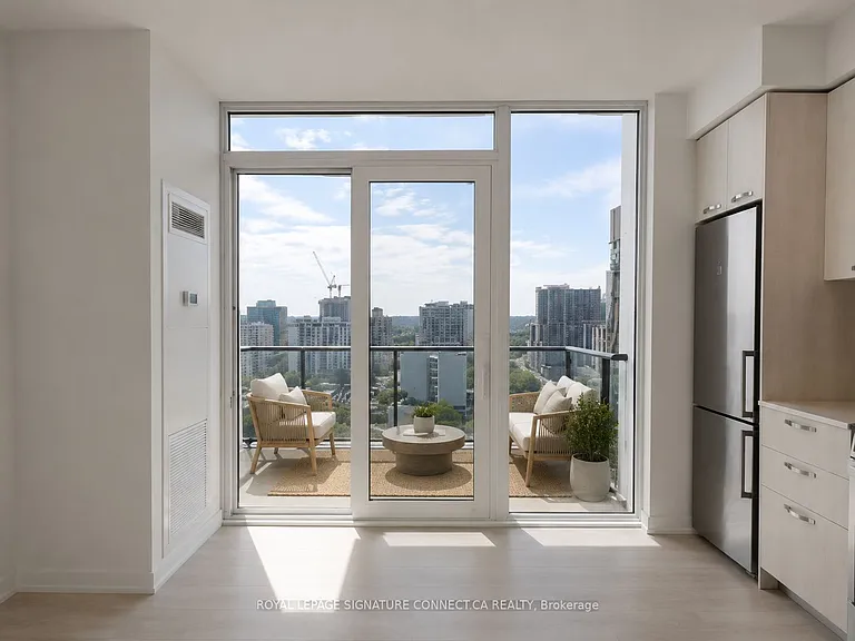 75 James St S #1710 — Photo 9
