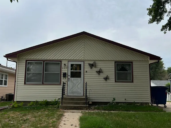 403 W 13th Ave, Mitchell, SD 57301